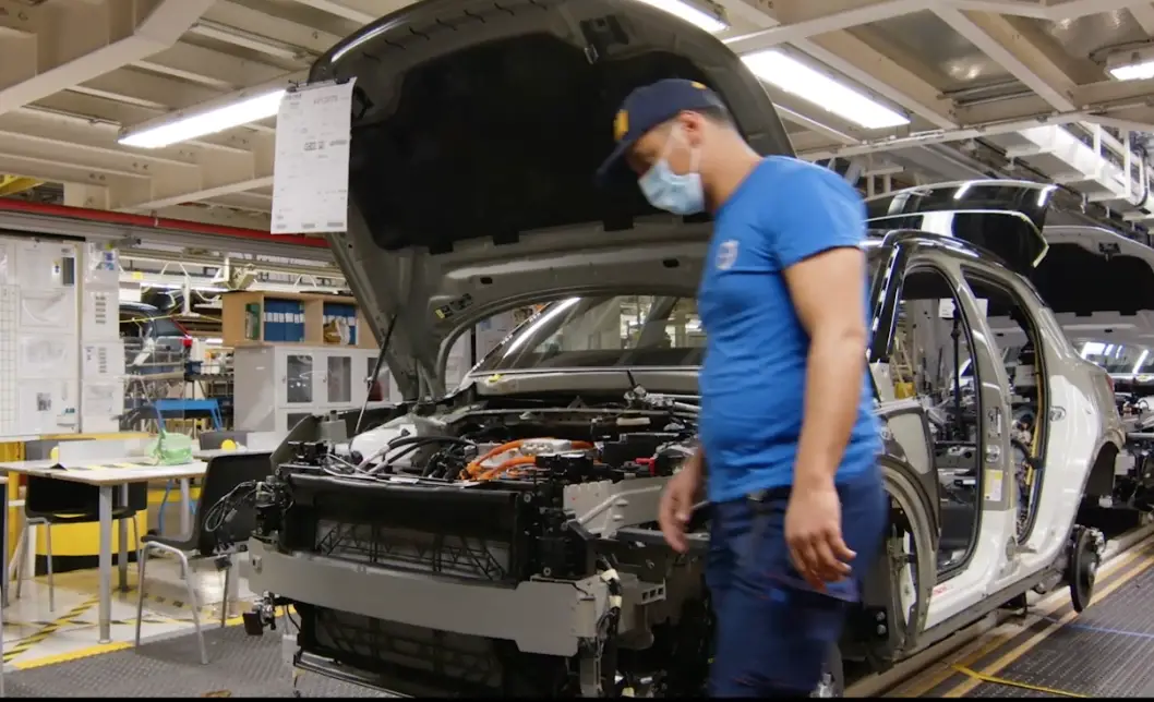 Je nach dem wie das Elektroauto «programmiert» ist, verhält es sich auch beim Laden
