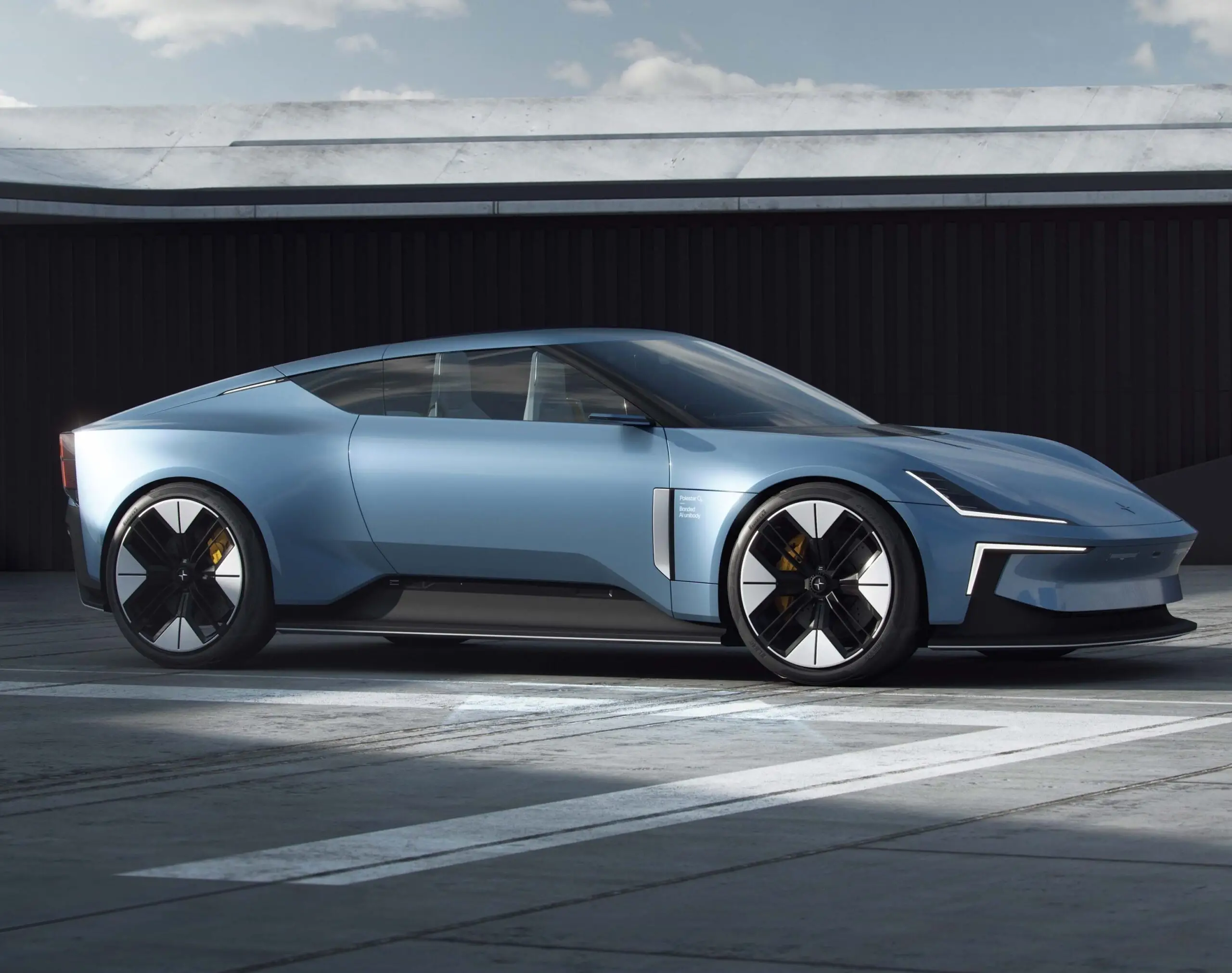Ein Cabriolet bringt fast kein Hersteller mehr auf den Markt - ausser die Volvoschwester Polestar. Und nicht nur das, Polestar O2 integriert gleich noch eine Drohne für das perfekte Instagram-Video.
