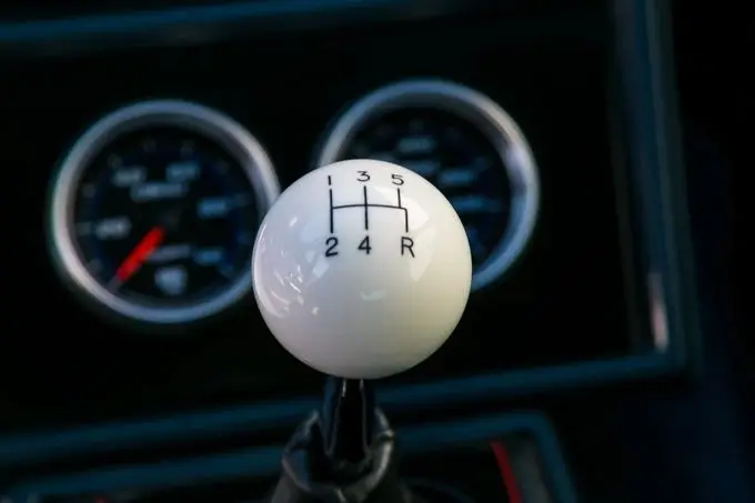 Immer mehr Dinge, die im Auto normal waren, werden überflüssig. Hauptgrund: Die Digitalisierung. Das sind die Top 5-Dinge, die bald für immer verschwinden.