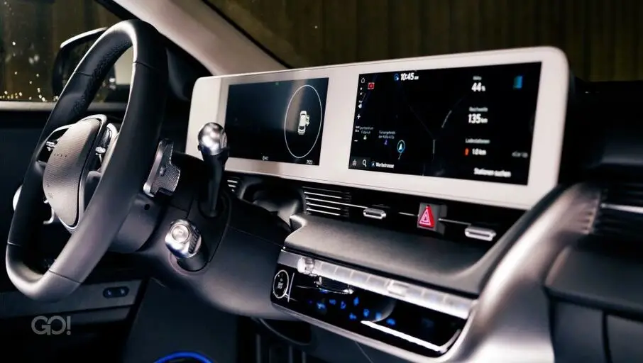So viel Lob wie der Hyundai Ioniq 5 hat selten ein Auto im Voraus bekommen. Ob das auch gerechtfertigt ist, findet Cyndie Allemann heraus.