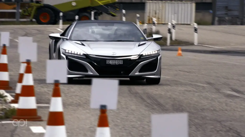 Vier Motoren, Allrad und Hybrid – der Honda NSX ist einer der aufwendigsten Sportwagen aller Zeiten. Ist das die Zukunft für diese Autogattung?
