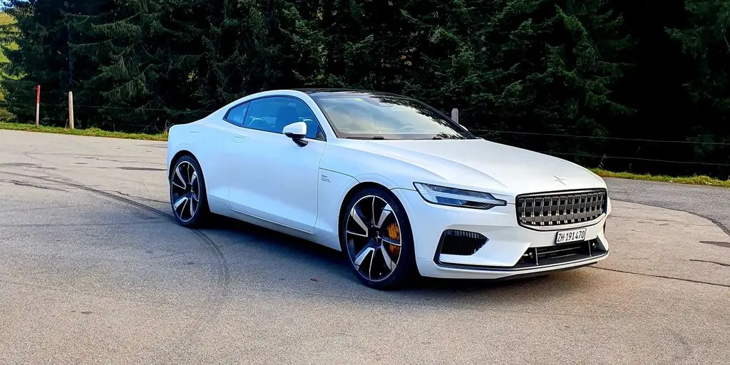 Wie erkennt man einen Klassiker von morgen? Anhand des Polestar 1 erklärt GO!, wieso dieses Auto auch in 20, 30 Jahren noch interessant sein wird.