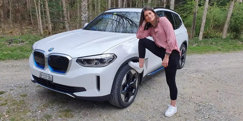 Seit Jahren überbieten sich Hersteller mit den Reichweiten ihrer Modelle. Doch wer hat momentan die Nase vorn? Spoiler: Nicht Tesla.