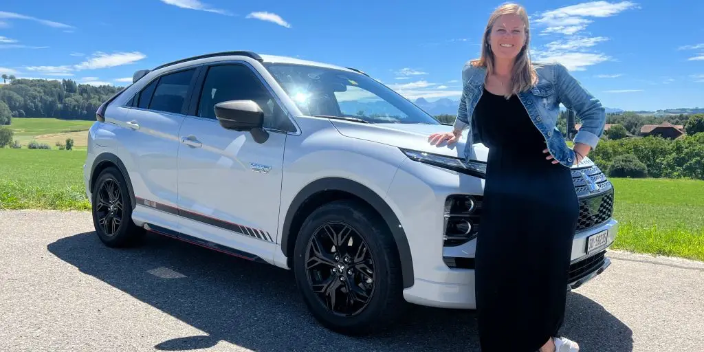 Der Plug-in-Hybrid ist ein Verbrauchswunder – wenn man ihn richtig benutzt. Wie man das macht, zeigt GO! Redaktorin Laila mit dem Mitsubishi Eclipse Cross.
