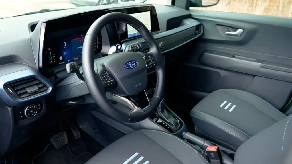 Ford Courier