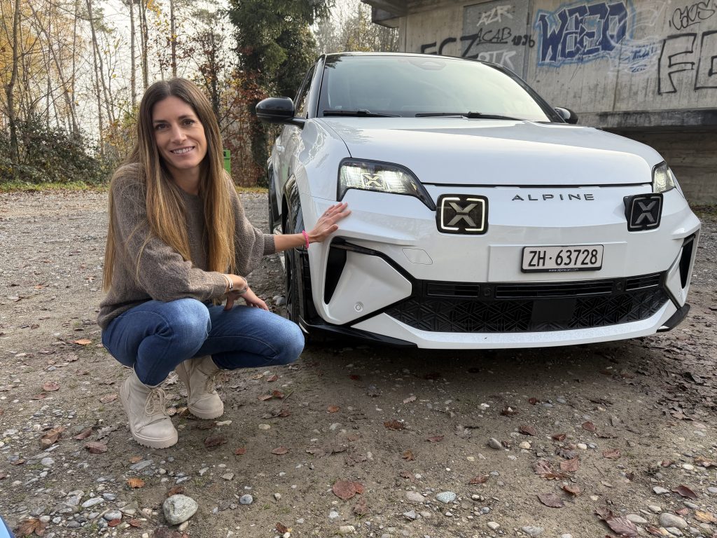 Alpine A110 stirbt und Cyndie fragt sich, kann die elektrische A290 den Fahrspass retten?