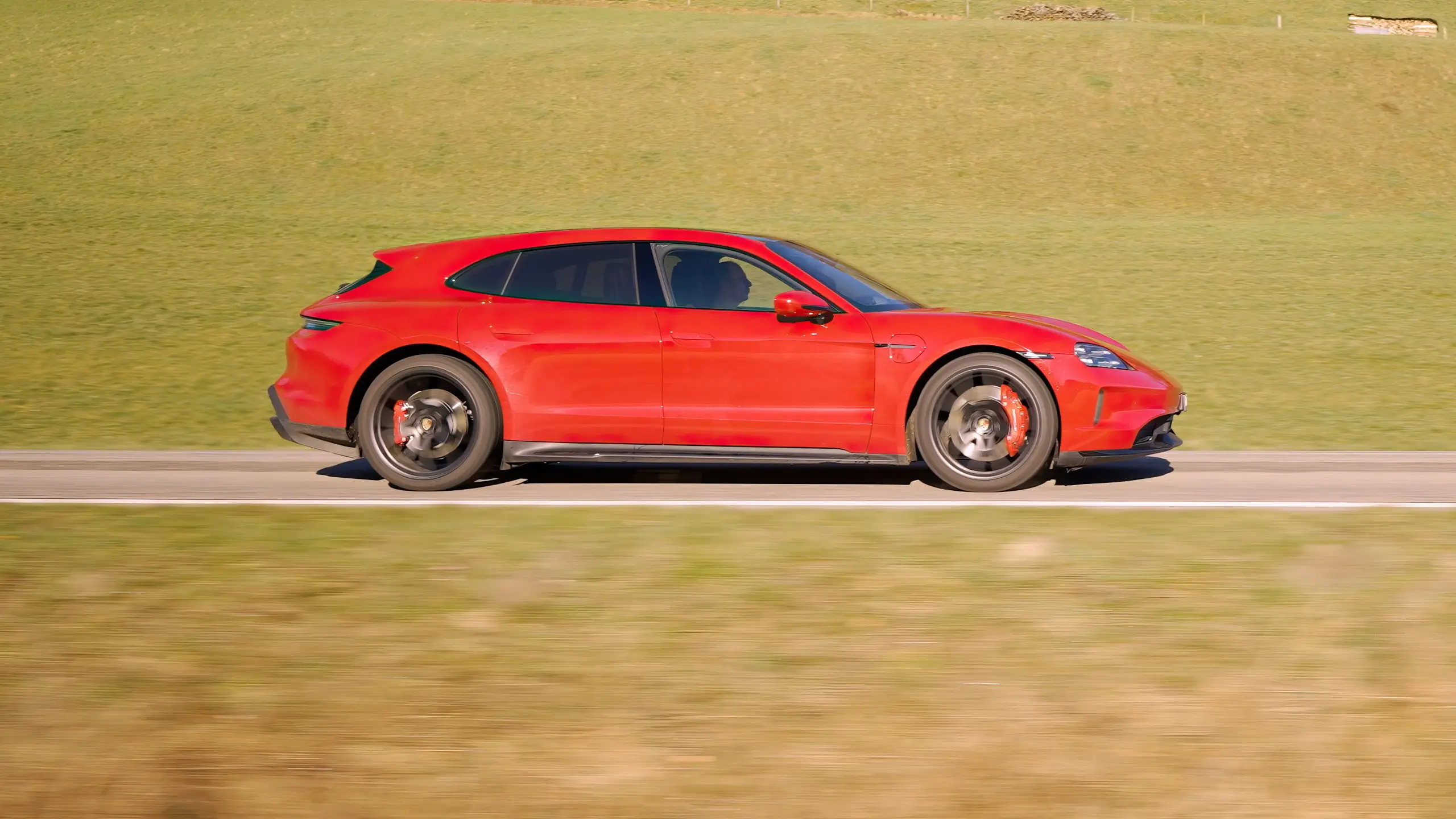Porsche Taycan als sportliche Elektroauto-Occasion